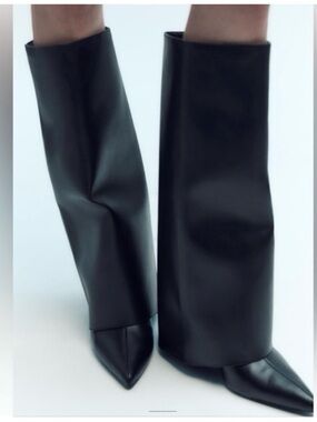 NEW ZARA Women's Black Pointed Toe Boots